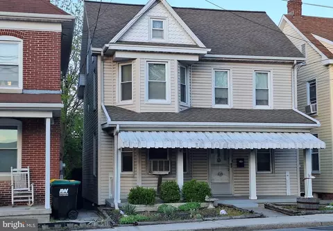 892 Baltimore St, Hanover, PA 17331
