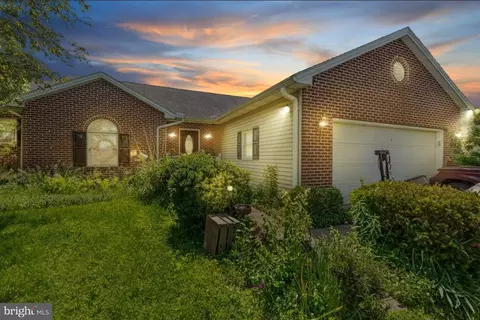 3650 Rock Creek Dr, Dover, PA 17315