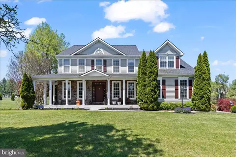 15 Hunters Chase Chase, Etters, PA 17319