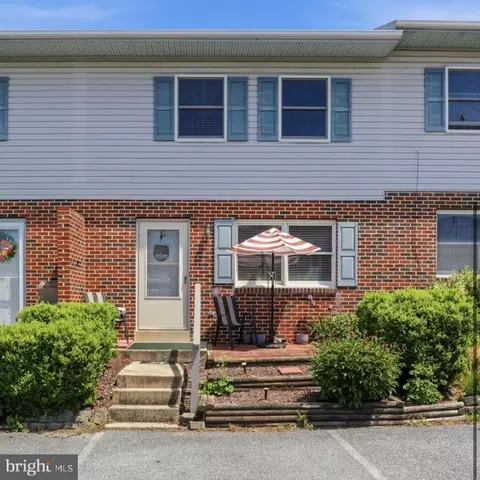 53 W Cabin Hollow Road Building B-2 Rd UNIT 5, Dillsburg, PA 17019