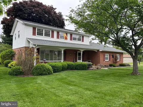2775 Durham Rd, York, PA 17402