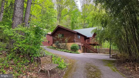3548 Ridge Rd, Glen Rock, PA 17327