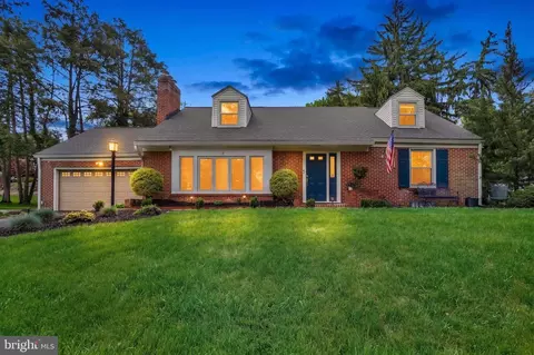 790 Spring Ln, York, PA 17403