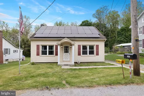 5483 Lehman Rd, Spring Grove, PA 17362