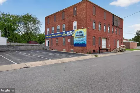 711 Mckenzie St 156 E Cottage Pl, York, PA 17401