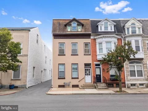 820 E Market St, York, PA 17403