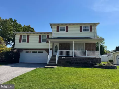 1921 South Dr, York, PA 17408