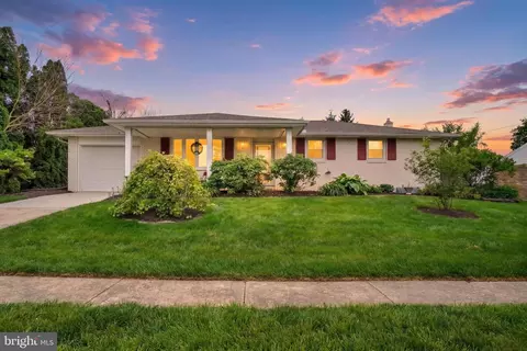 2238 Cedar Rd, York, PA 17408