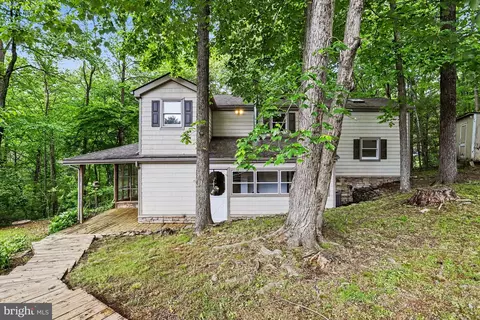 156 S Oak Heights Trl, Delta, PA 17314