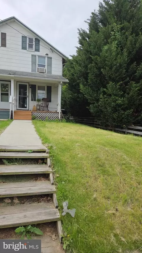 975 Centennial Ave, Hanover, PA 17331