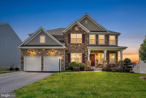 136 Village Rd, Manchester, PA 17345