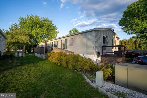 129 Mimosa Dr, York, PA 17402
