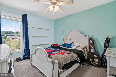 Bedroom - 1055 Beck Mill Rd, Hanover, PA 17331 photo 2 of 5