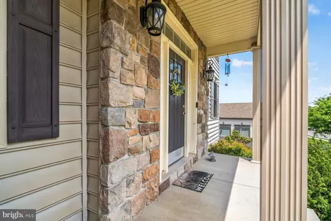 Exterior - 1055 Beck Mill Rd, Hanover, PA 17331 photo 4 of 6
