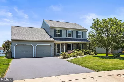 3710 Kimberly Ln, Dover, PA 17315