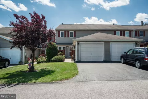 603 Bentwood Ln, York, PA 17408