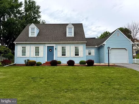 3819 Kings Arms Ln, York, PA 17402