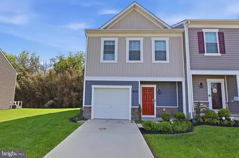 410 Maple Run Dr, York, PA 17404