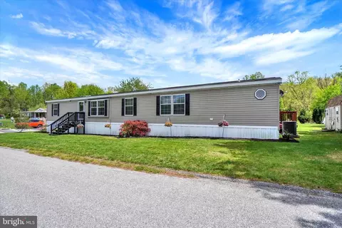 700 Cassel Rd #132, Manchester, PA 17345