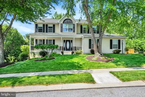 2613 Natalie Dr, York, PA 17402