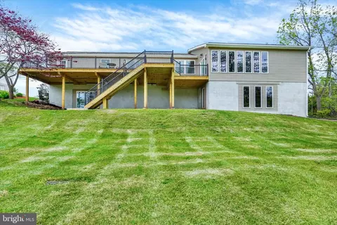879 Graffius Rd, York, PA 17404