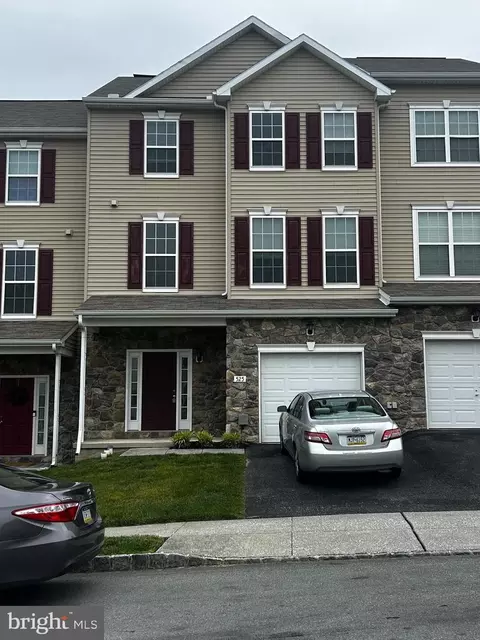 525 Marion Rd #525, York, PA 17406