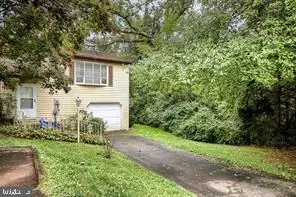 350 Juniper Dr, Etters, PA 17319