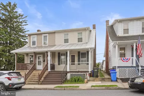 1038 W Locust St, York, PA 17404