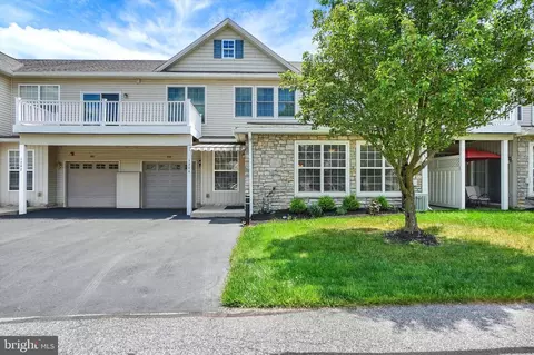 1204 Crestview Ln #1204, Stewartstown, PA 17363