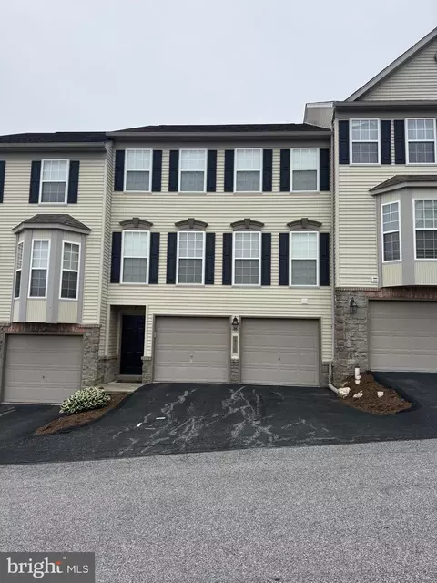2716 Equestrian, York, PA 17402