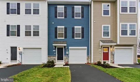 143 Homestead Dr, Hanover, PA 17331