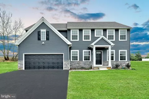 20 Greenview Dr, Shrewsbury, PA 17361