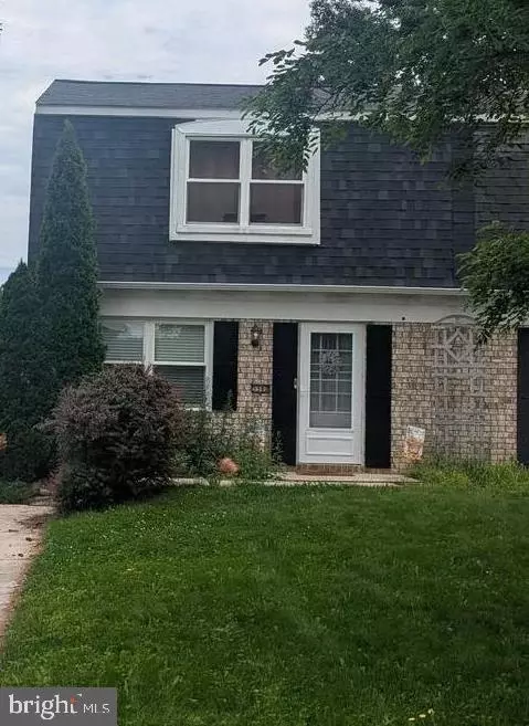 558 Hammond Ave, Hanover, PA 17331