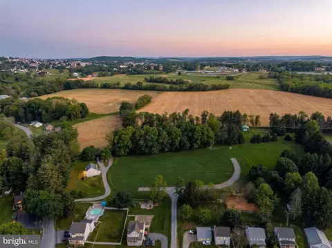 361 Springvale Rd, Red Lion, PA 17356