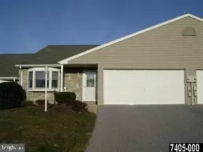 2426 Winterberry Ln #49, York, PA 17406