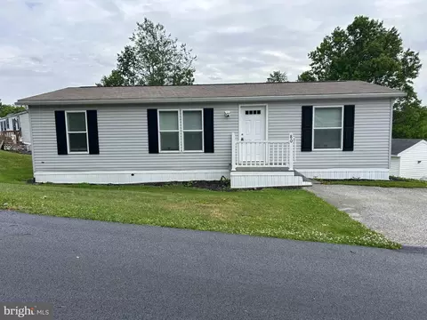 80 Cheyenne Dr, Windsor, PA 17366 photo 3