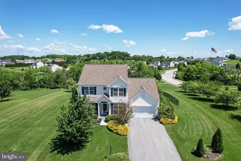 2286 Swiftwater Dr, Hanover, PA 17331
