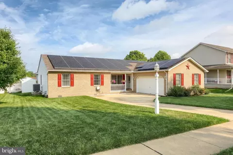 1837 Dorchester Dr, York, PA 17408
