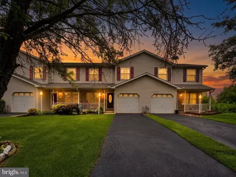 2989 Robin Rd, York, PA 17404