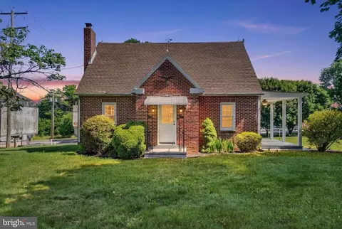 1527 Main St, New Park, PA 17352
