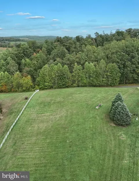 Arnold Road, Glenville, PA 17329