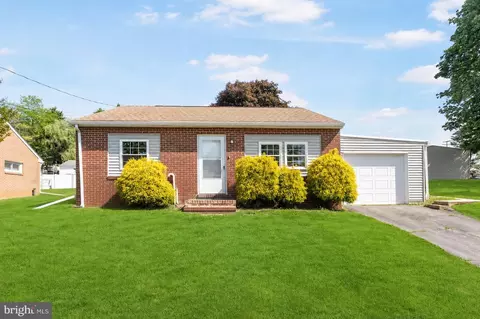311 E Lancaster St, Red Lion, PA 17356