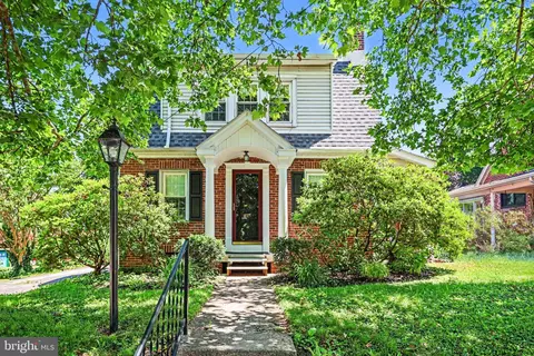 141 Keesey, York, PA 17402