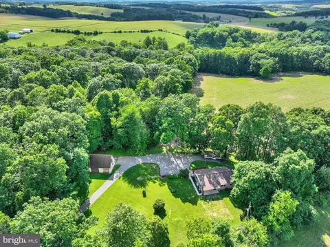 4317 Shaffers Church Rd, Glen Rock, PA 17327
