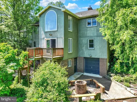 329 Shasta Dr, York, PA 17402