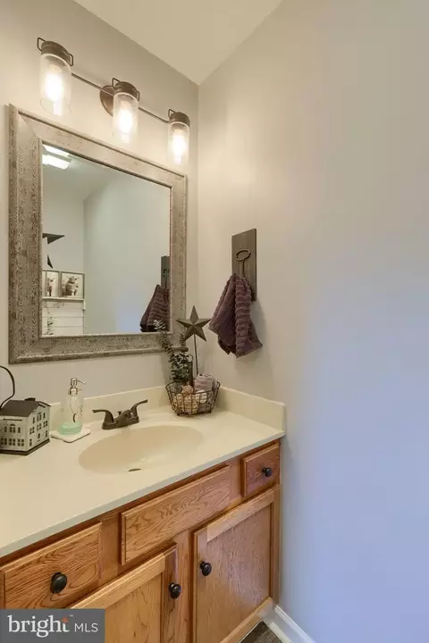 Bath - 745 Thomas Armor Dr, Windsor, PA 17366 photo 1 of 3