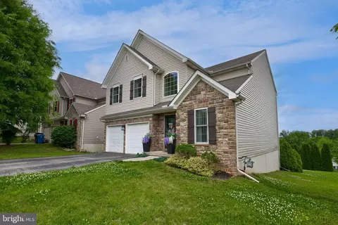 Exterior - 745 Thomas Armor Dr, Windsor, PA 17366 photo 2 of 6