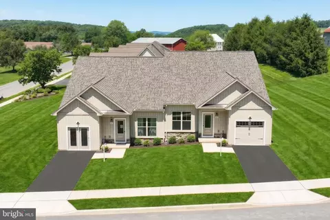 131 Heather Glen Dr, Red Lion, PA 17356