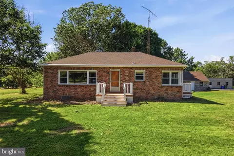 3560 Raintree Rd, York, PA 17404