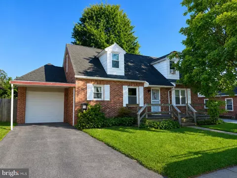 56 Mayfield St, Dover, PA 17315